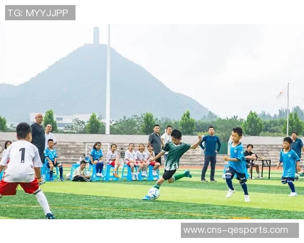 浙江绿城足球学校培养未来足球明星助力青少年成长与发展 浙江绿城足球学校培养未来足球明星助力青少年成长与发展