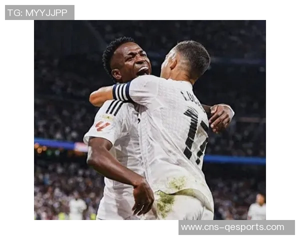 2011年欧冠经典对决皇马与巴萨的巅峰对决回顾与分析